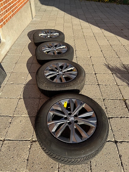 Product image 1 of 4