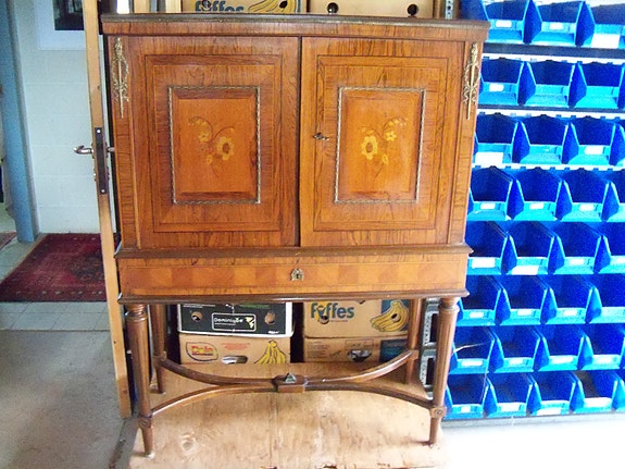 Product image 1 of 6