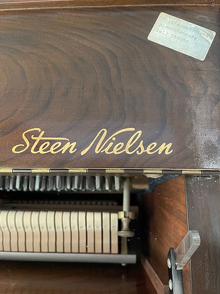 Product image 7 of 9