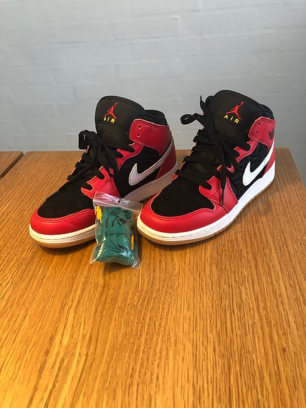 Product image 1 of 3