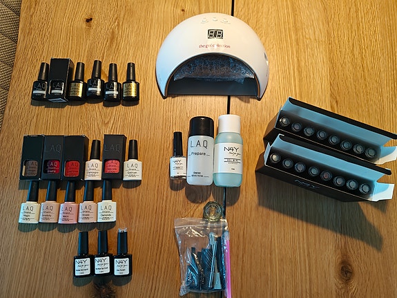 Product image 1 of 9