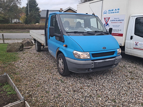 Ford Transit 350L Chassis