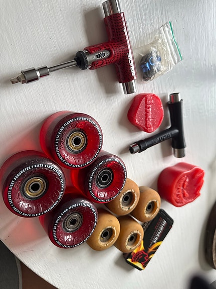 Product image 2 of 8