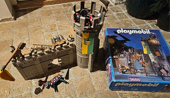 Product image 1 of 2