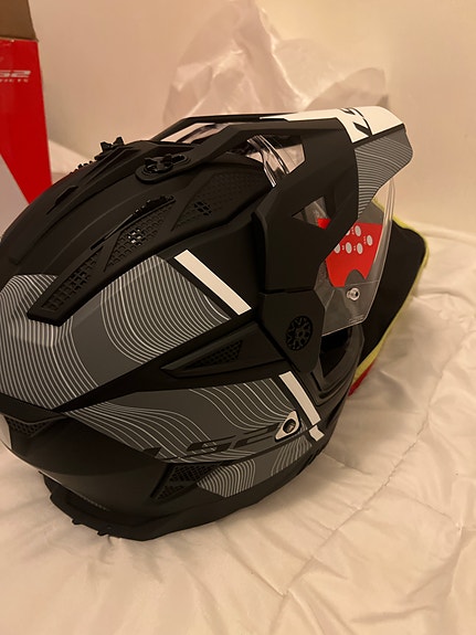 Product image 8 of 9