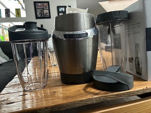 Product image 1 of 2