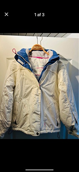 Product image 1 of 3