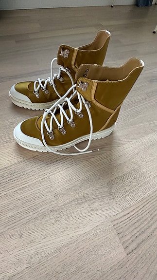 Product image 11 of 12