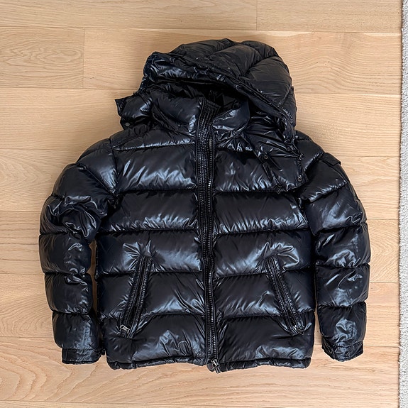 Moncler vinterjakke Til salg DBA
