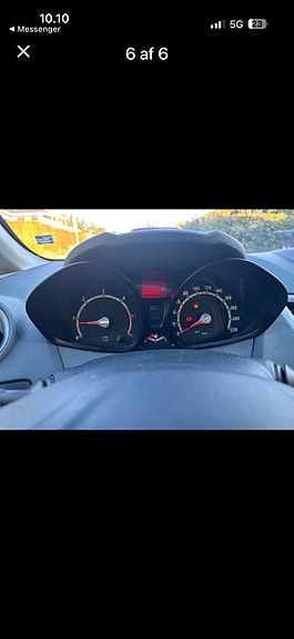 Ford Fiesta 2010 photo 4