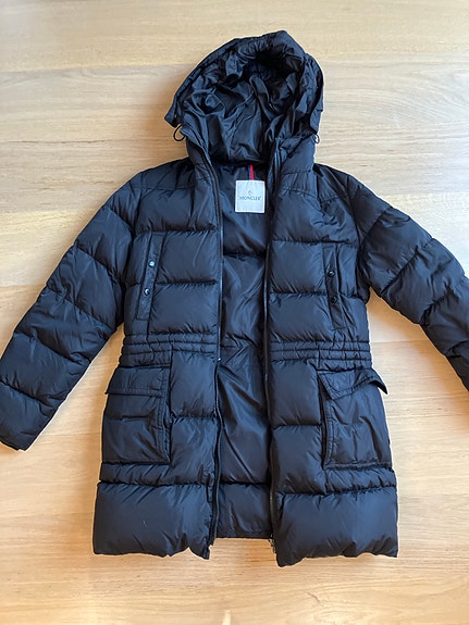 Moncler str Til salg DBA