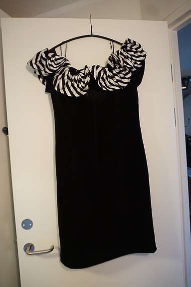 Product image 1 of 6