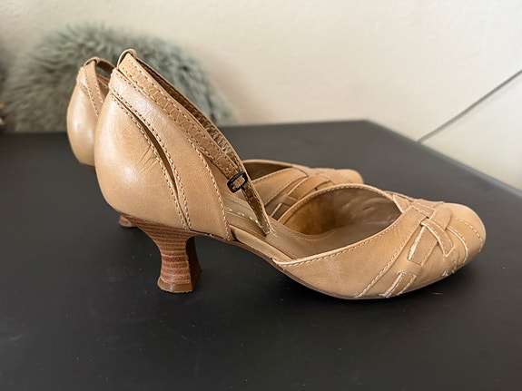 Product image 22 of 33