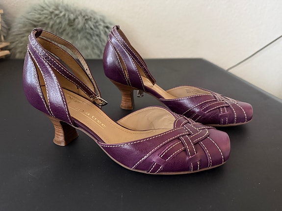 Product image 11 of 33