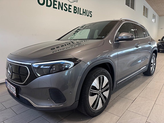 Mercedes EQA250+