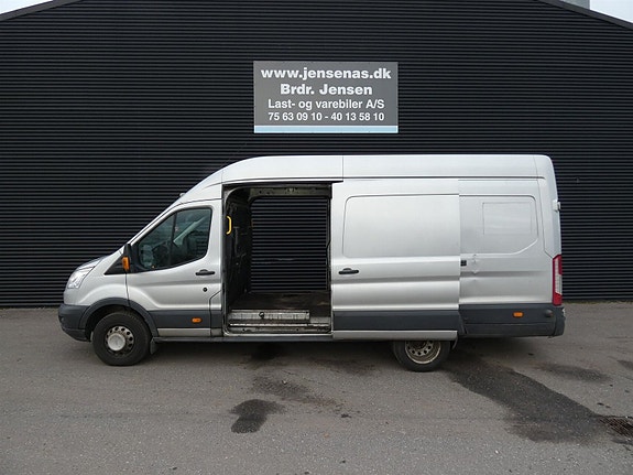 Ford Transit 470 L4 Van