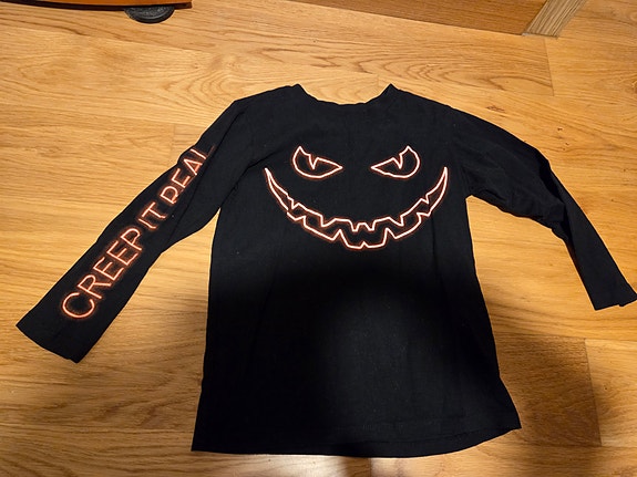 Product image 1 of 3