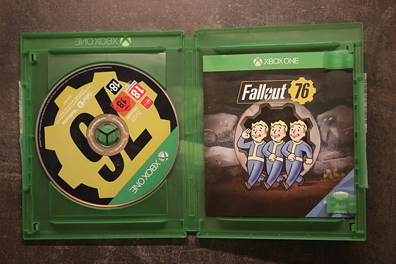 Product image 3 of 3