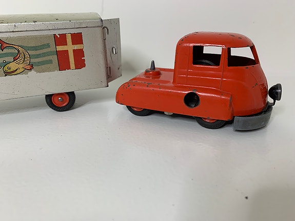 Product image 20 of 25