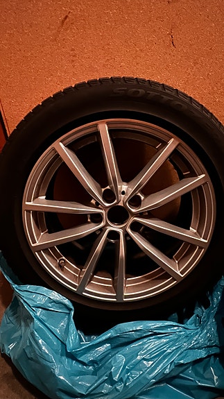 Product image 1 of 9