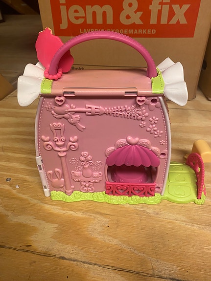 Product image 3 of 3