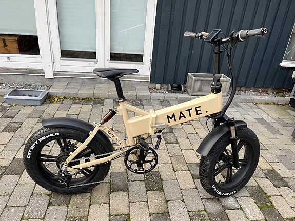 Product image 1 of 6