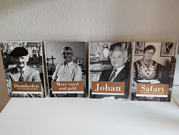 Product image 1 of 3