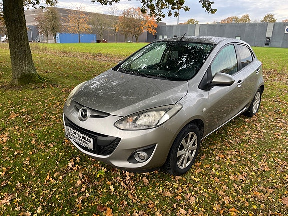 Mazda 2