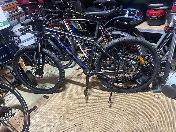 Product image 1 of 8