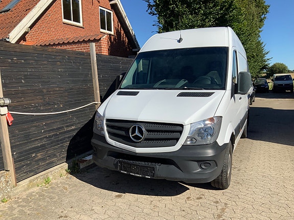 Mercedes Sprinter 216