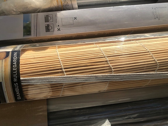 Product image 32 of 60
