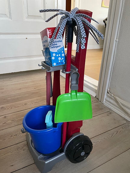 Product image 1 of 2