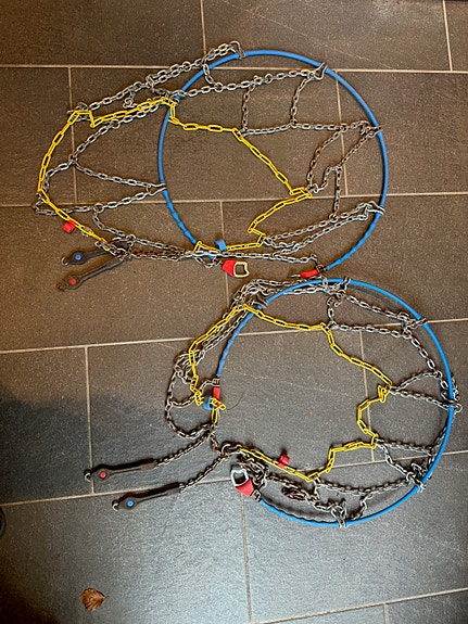 Product image 1 of 2