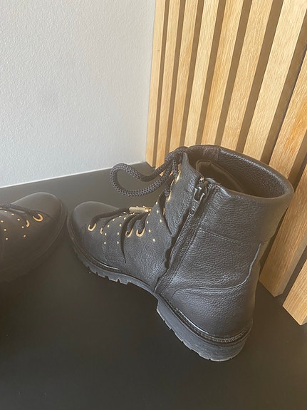 Product image 12 of 17