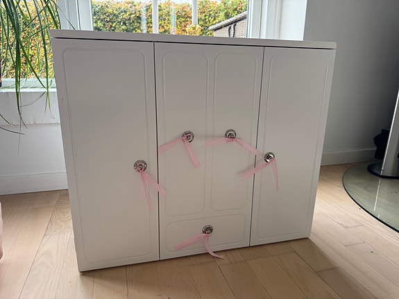 Product image 1 of 4