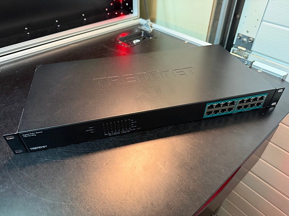 Product image 1 of 4