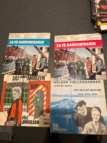 Product image 1 of 2