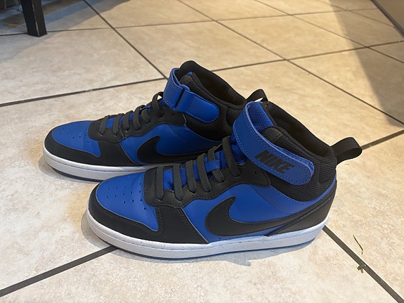 Product image 1 of 3