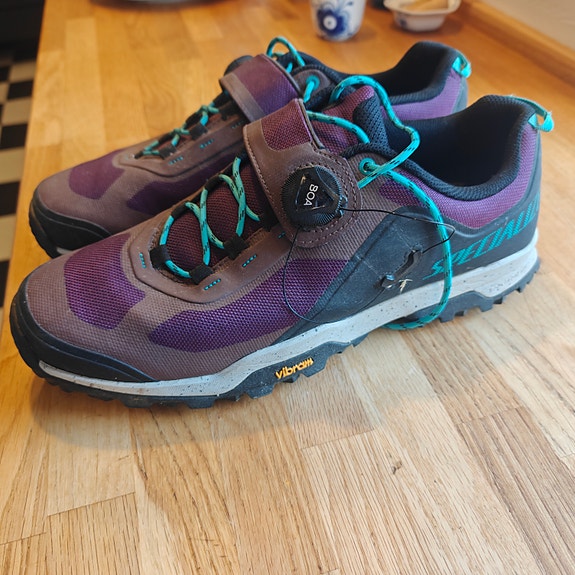 Product image 2 of 12