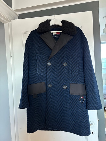 Product image 1 of 8