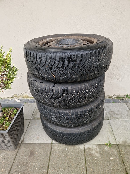 Product image 1 of 9