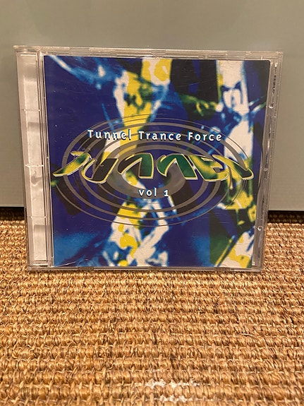 Product image 1 of 3