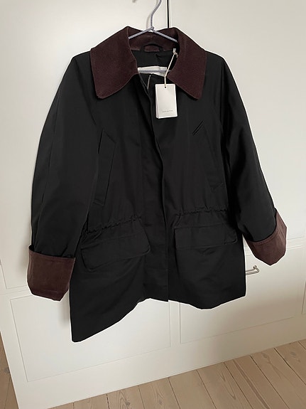 Product image 1 of 9