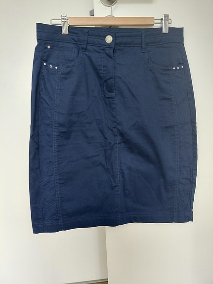 Product image 1 of 8