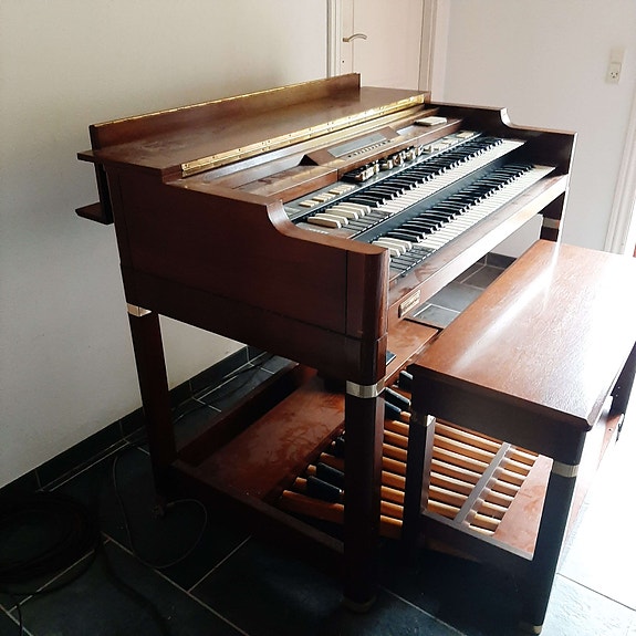 Product image 2 of 4