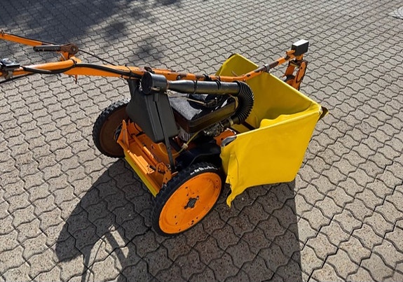 Product image 1 of 9