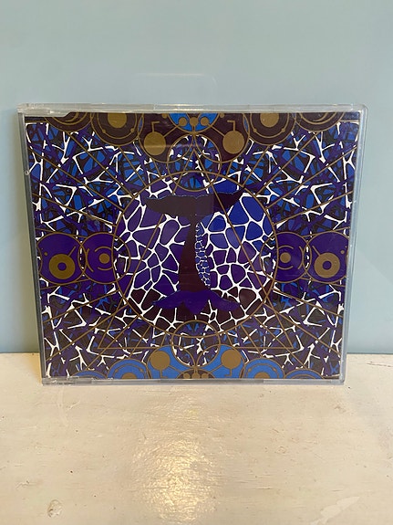 Product image 1 of 3