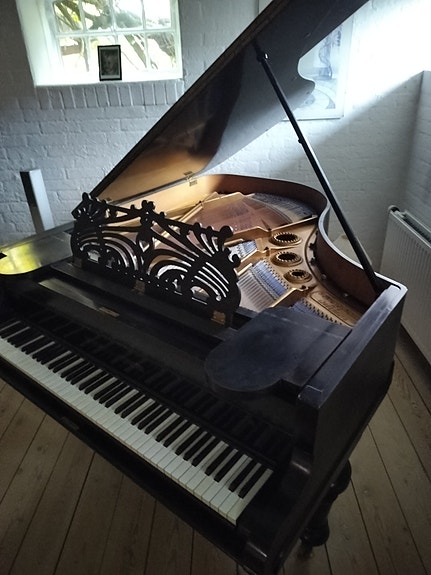 Product image 10 of 10