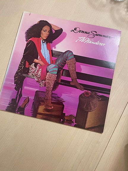 Product image 1 of 4