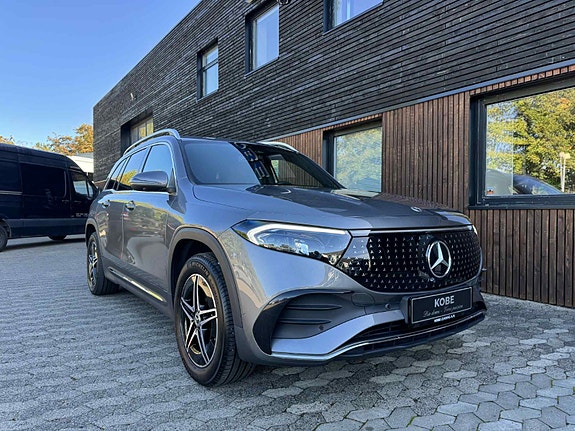 Mercedes EQB250+